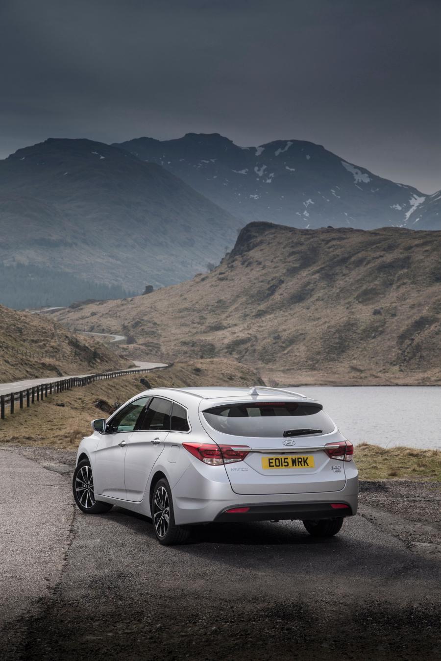  Hyundai i40 Wagon 2015 года  (UK) (фото 28 из 28)